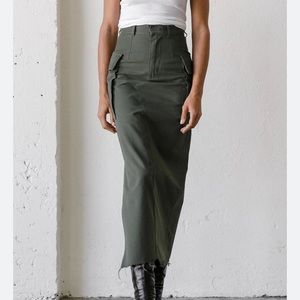 Local European cargo skirt